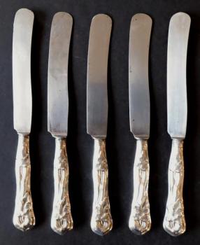 Pět menších stříbrných nožů - biedermeier